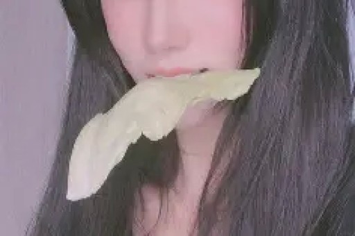 75岁的刘晓庆与网红王婆同台全程冷脸少互动被质疑是耍大牌！