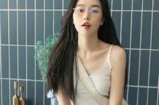 陈妍希疑似婚内出轨彭冠英？亲手喂食当众亲密陈晓也被曝和林允关系暧昧！